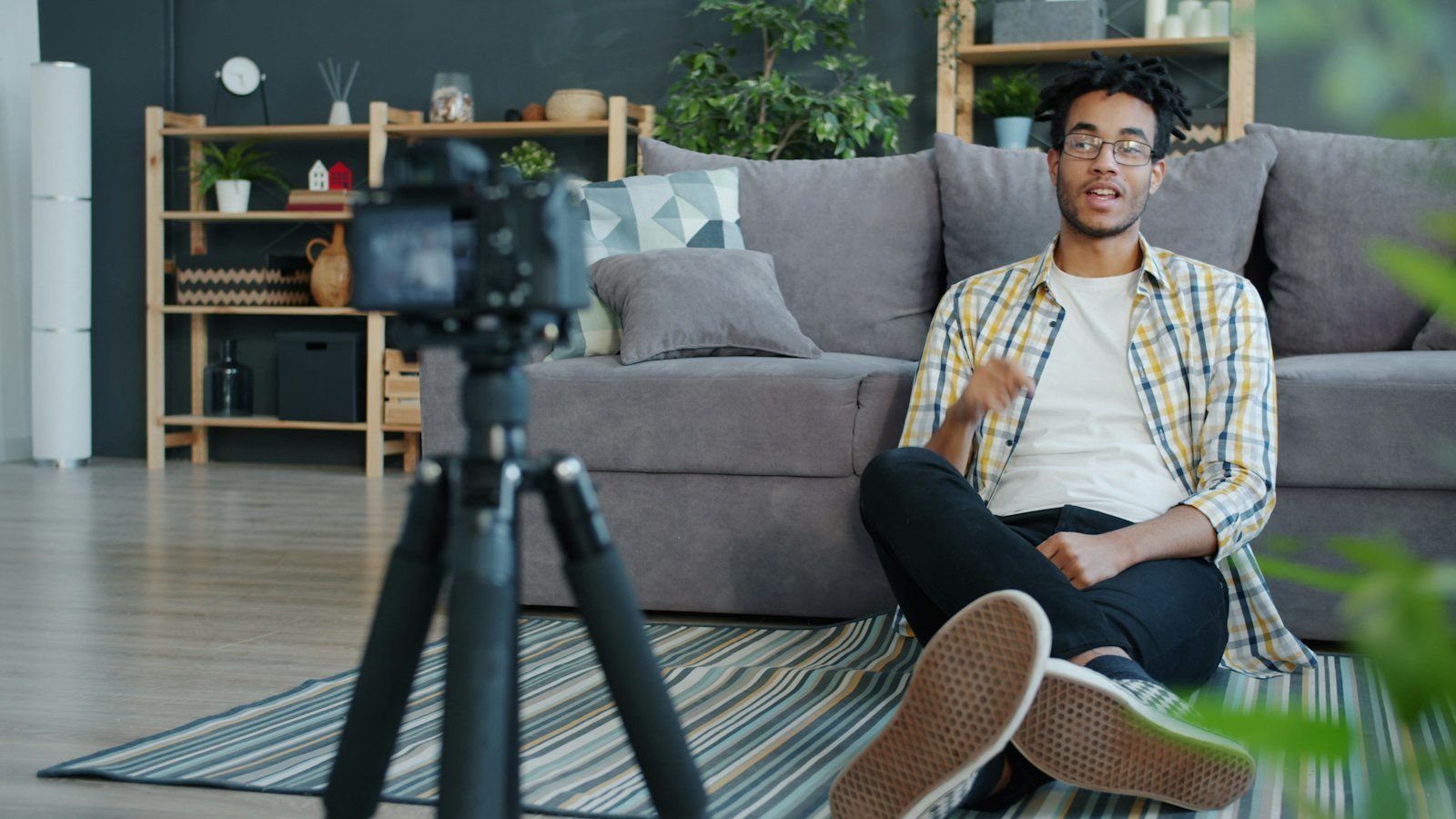 Ask Studio e IA no YouTube Studio: ferramentas para criadores brasileiros