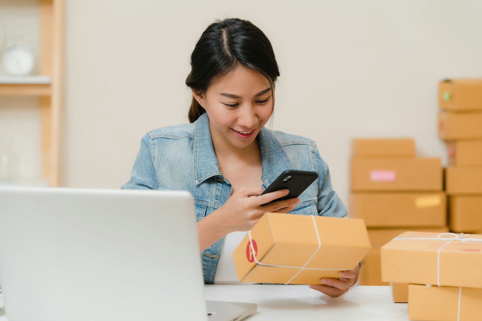 Pix no WhatsApp Business: como a empresa cobra na conversa